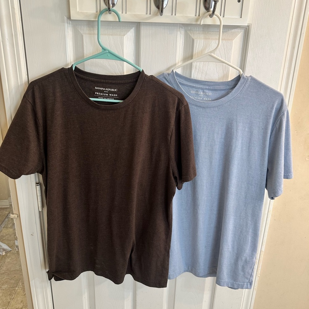 2x Banana Republic Premium Wash Tshirt SzL